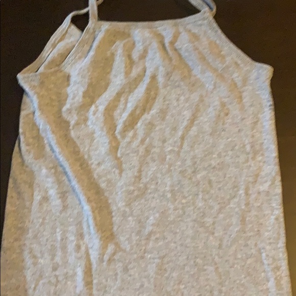 Tank tops - Picture 3 of 6